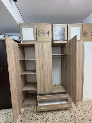 Armario 4 puertas madera de segunda mano