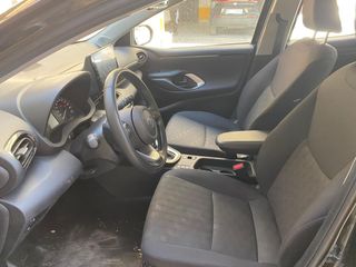 Toyota Yaris 1.5 120H Active Plus