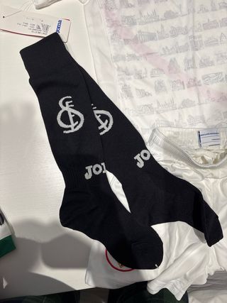 Equipación Sevilla Joma Talla niño 4 años