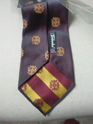 Corbata Terlenka Morada y Dorada