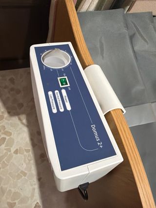 Cama articulada automática para enfermos