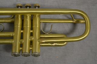 Trompeta Bach Stradivarius Pabellón 43