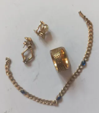 Lote bisutería collar, anillo, pulsera, pendientes