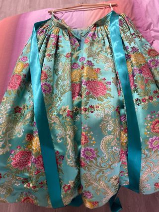 Traje de Fallera Turquesa y Dorado