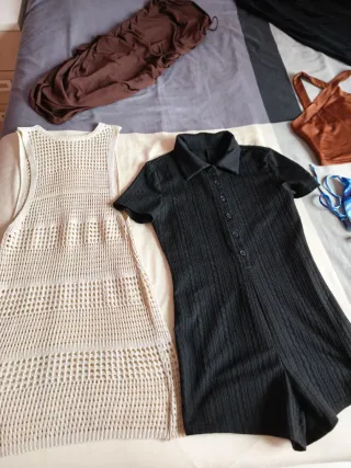 Lote Ropa Talla M: Vestido, Mono, Bikini