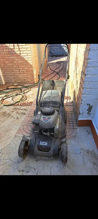 Cortacésped MAC con motor Briggs & Stratton