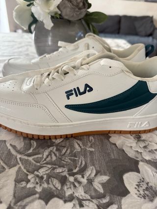 Scarpe Fila bianche e verdi