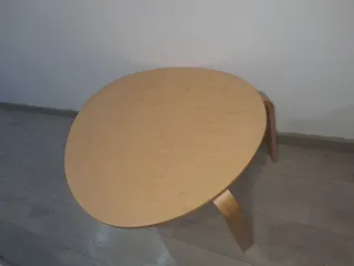 Mesa ovalada de madera Ikea