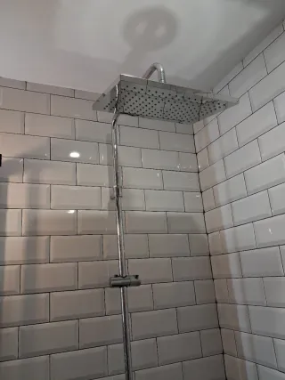 Fontaneros y Electricistas