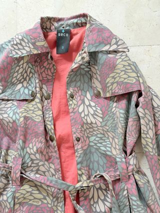 Chubasquero SECO estampado floral Talla S
