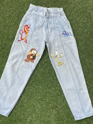Pantalón vaquero mujer pintado a mano Disney