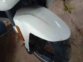 Peugeot Speedfight Scooter Blanco/Rojo