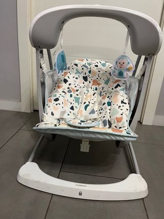 Columpio Fisher-Price con movimiento y sonido