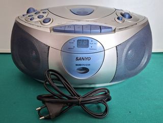 Sanyo MCD Z70F, CD Player Radio Cassette Recorder