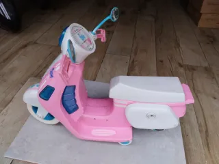 Vespa de Juguete Barbie Rosa