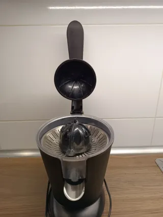 Exprimidor eléctrico frutas