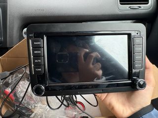 Radio coche Android 14 7” 4GB 64GB con CarPlay