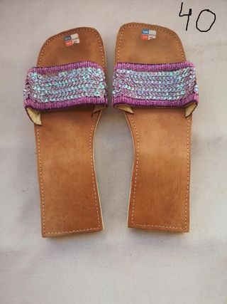 Varias sandalias a 3 euros