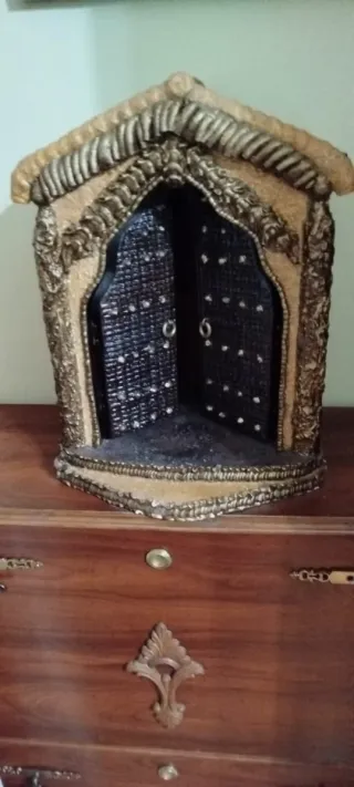 Hermita con luz para imagen religiosa