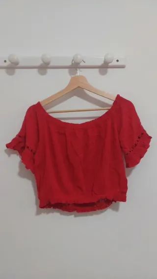 Blusa hombros descubiertos con volantes