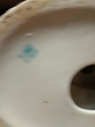 Figura de porcelana de dos querubines