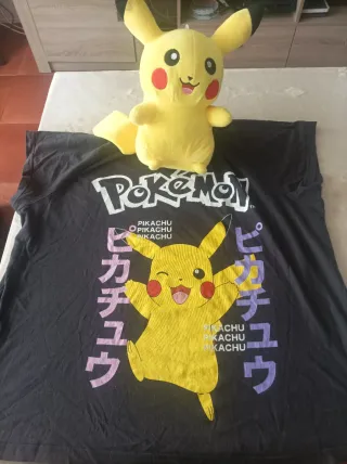 Camiseta y Peluche Pikachu
