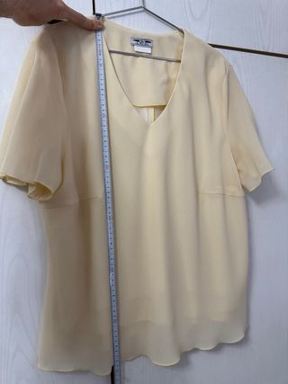 Blusa vintage color marfil elegante