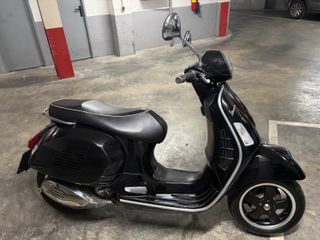 Vespa 300cc Negra 2012