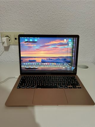 MacBook Air Dorado