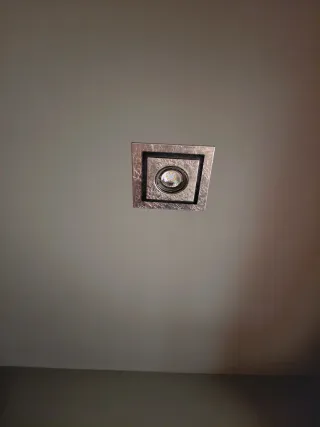 Foco cuadrado empotrable