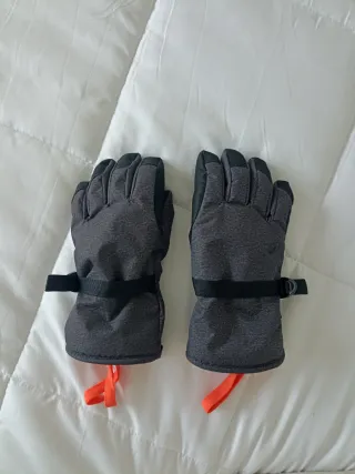 Guantes Nieve Niño Decathlon T8. Sin estrenar.