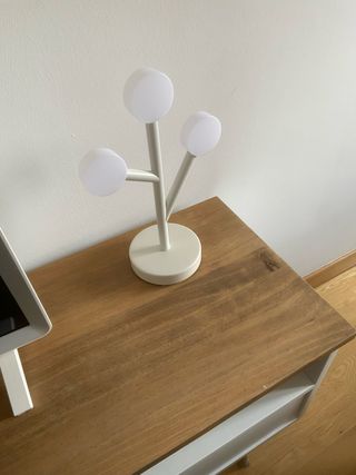 Lámpara de mesa moderna 3 esferas