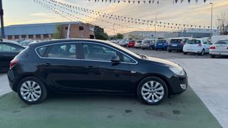 Opel Astra 2011