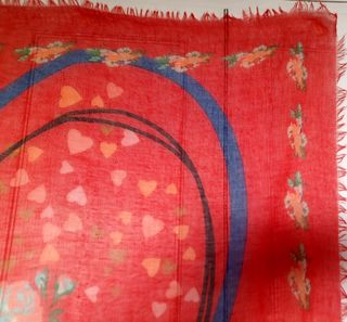 Chal Estampado Flores Rojo