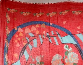 Chal Estampado Flores Rojo