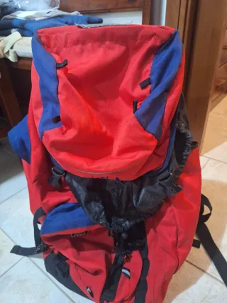 2 Zaini Scout Tech Blu/Rosso 70L.