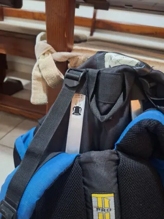 2 Zaini Scout Tech Blu/Rosso 70L.