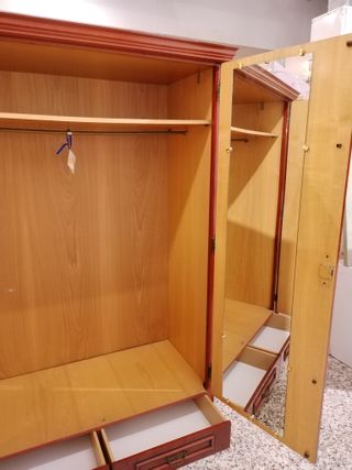 ARMARIO DE MADERA ESTILO CLASICO