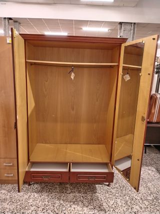 ARMARIO DE MADERA ESTILO CLASICO