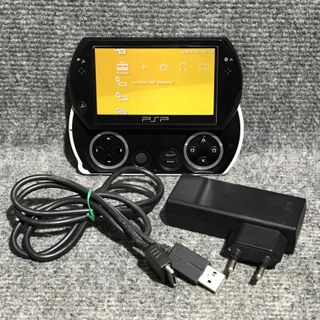 Consola Sony PSP Go + Cargador