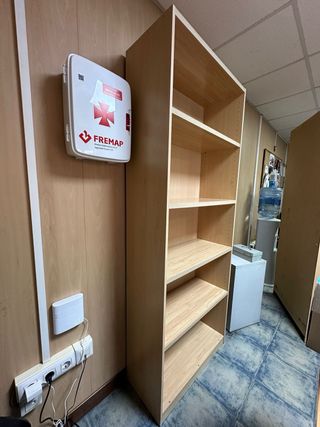 Estanterías de madera