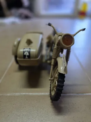 Moto y anfibio Geyperman