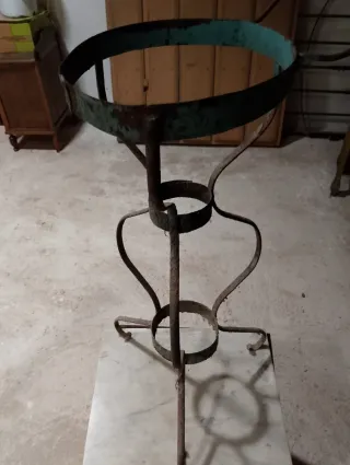 Palanganero de hierro