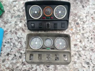 Dos cuadros instrumentos camión/furgón Avia