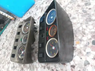 Dos cuadros instrumentos camión/furgón Avia