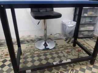 Banco de trabajo metálico