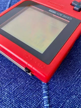 Nintendo Game Boy Pocket Roja