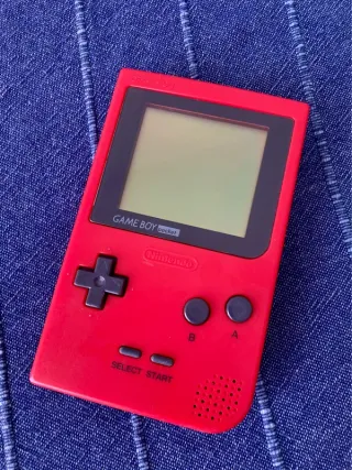 Nintendo Game Boy Pocket Roja