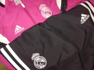 Chándal Real Madrid Adidas Rosa y Negro 7/8años