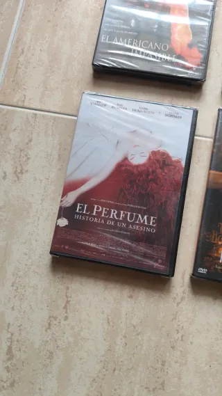 DVD películas nuevo y precintado 4 € cada uno
